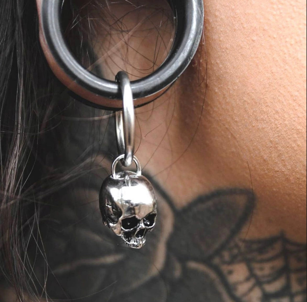 Hel Skull Earrings